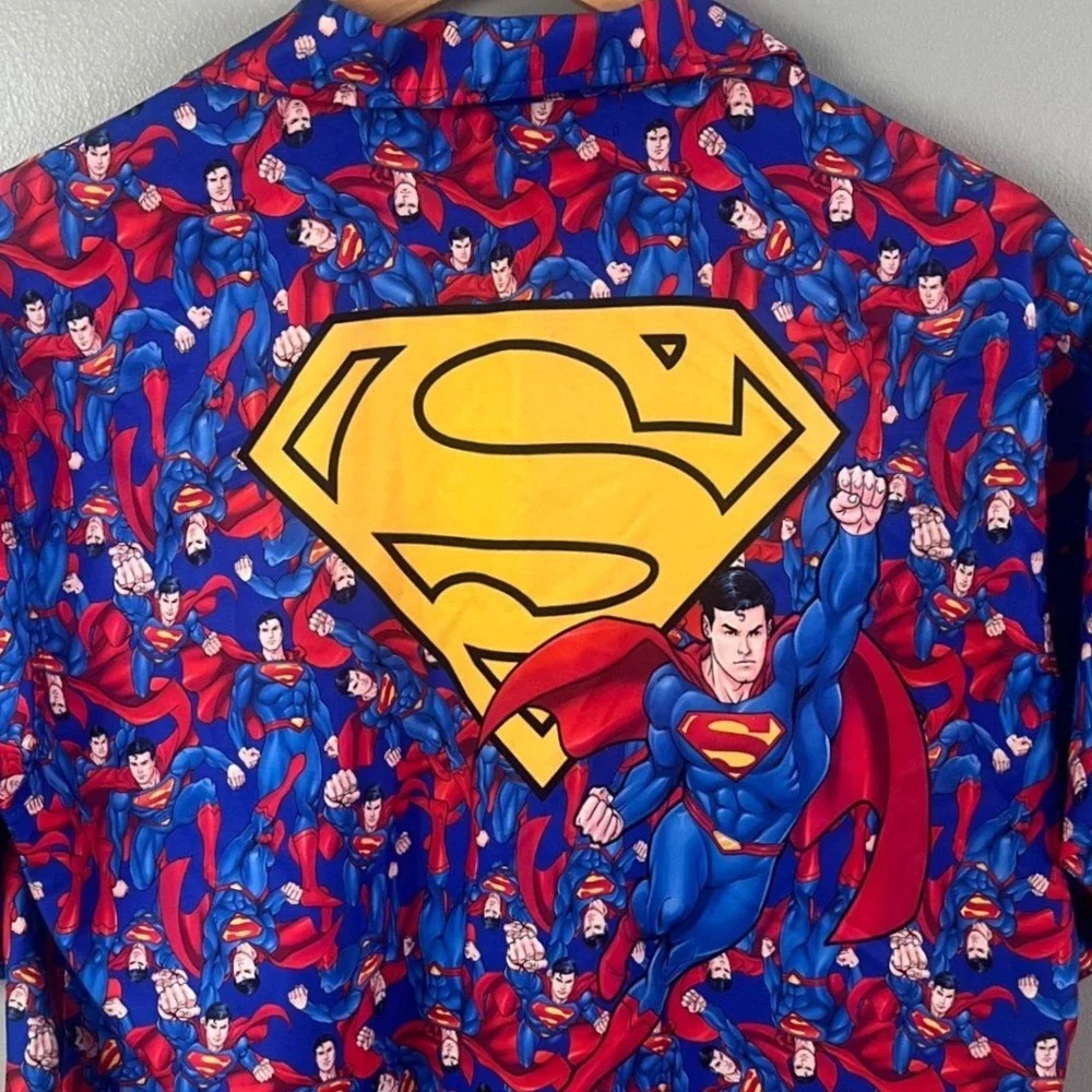DC Comics Superman In Flight All Over Graphic Button Up Shirt Small Licensed
